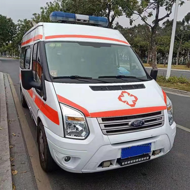 斗门用途不同,救护车装备标准也不同